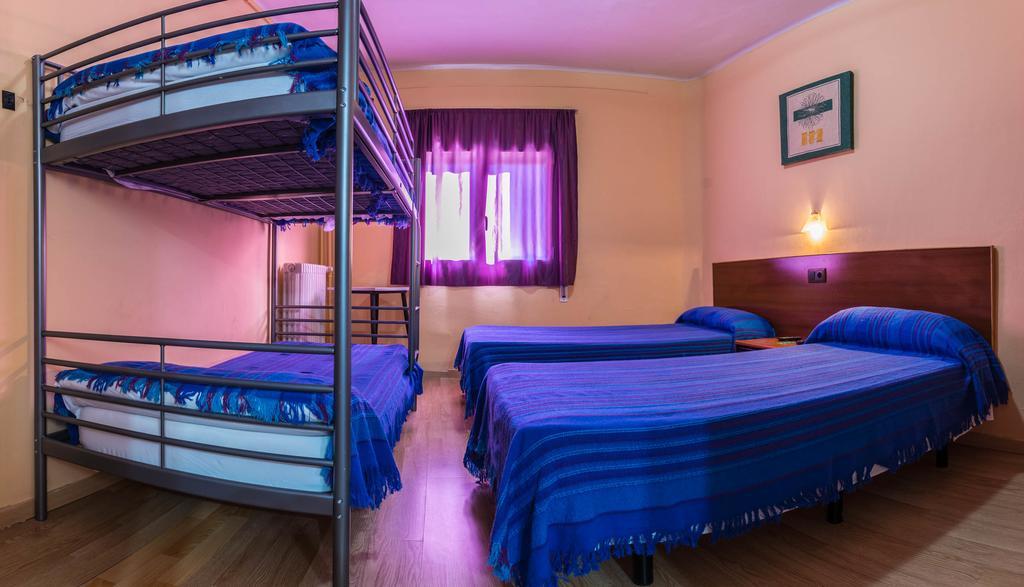 Hostal Urgell Balaguer Buitenkant foto