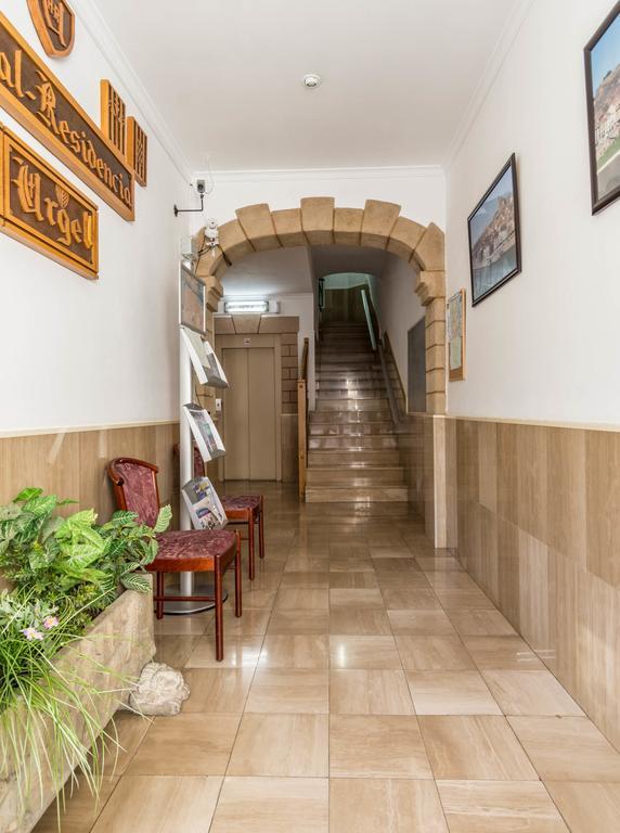 Hostal Urgell Balaguer Buitenkant foto