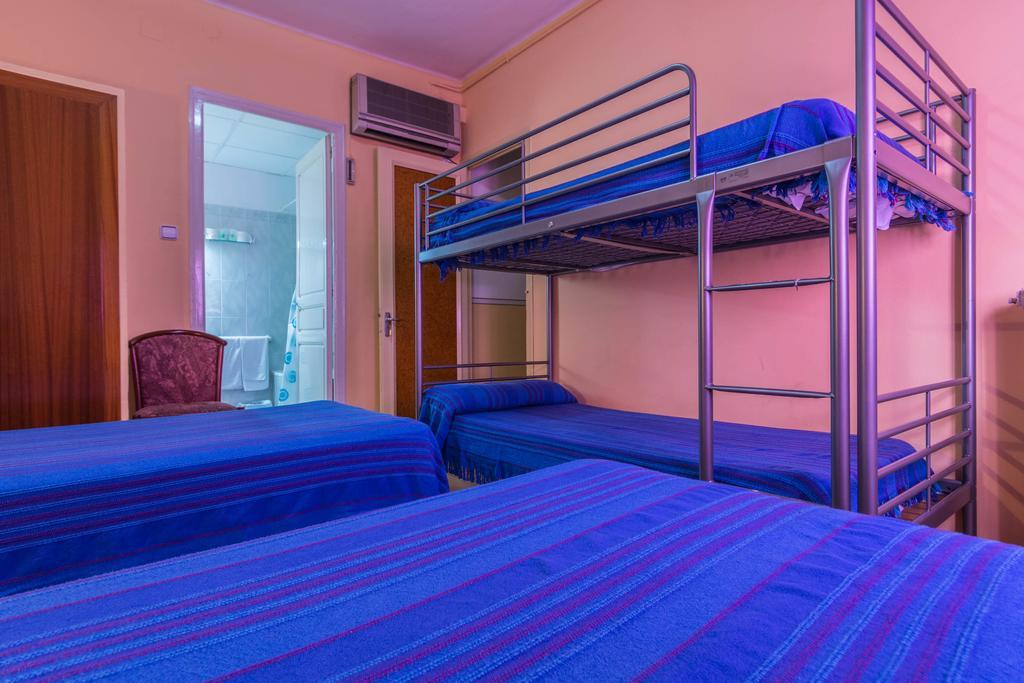 Hostal Urgell Balaguer Buitenkant foto